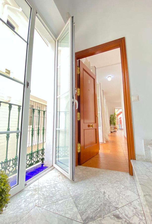 Comfortable Studio Old Town, Parking Optional Σεβίλλη Εξωτερικό φωτογραφία